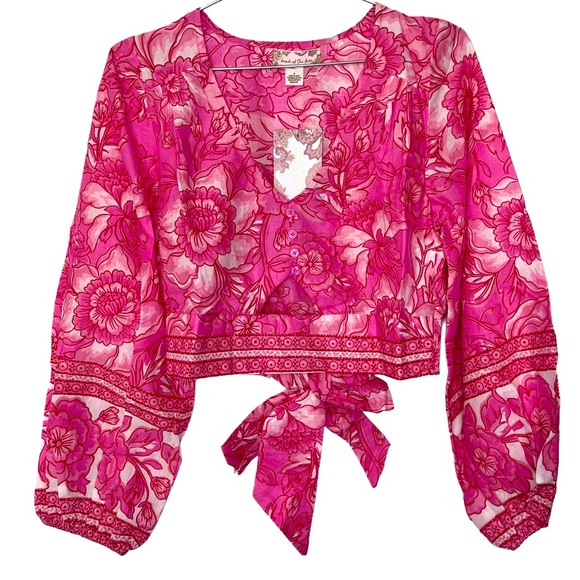 Band of The Free NWT Pink Floral Long Sleeve Lunaria Crop Top - Picture 2 of 9